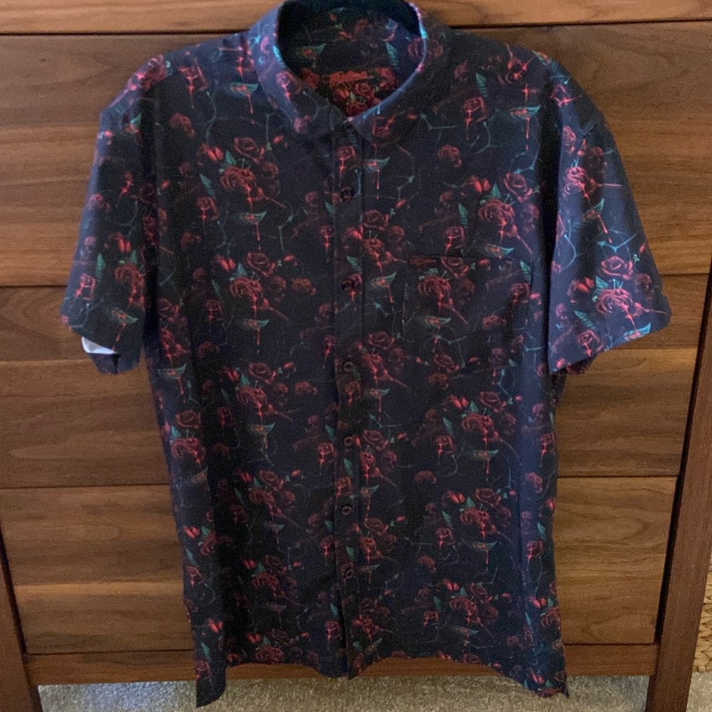 Retro Rifle Guns, roses, and skulls collared shirt